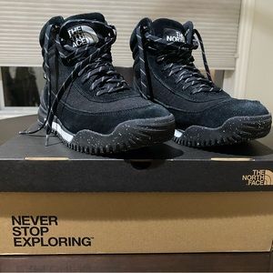 Men’s Northface Back-To-Berkley boots, Black, Size 9